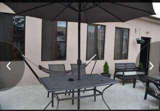 Дома для отпуска Sweet home with a veranda Батуми Дом для отпуска-8